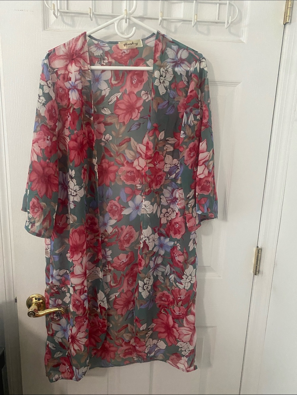 Floral Sheer open Kimono Cover-Up with Pink Blooms PTP abt 18 100% poly Size S